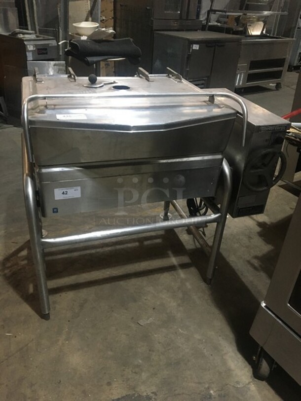 Market Forge Commercial Electric Powered Tilted Braising Pan/Skillet! Model 1000! All Stainless Steel! 208V 3 Phase! On Legs! - Image 1 of 8