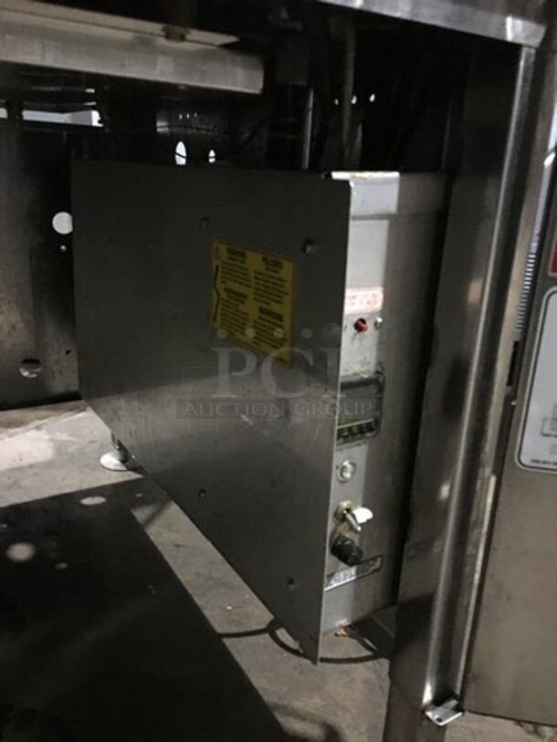 Amazing! Belshaw Natural Gas Powered Commercial Donut Deep Fat Fryer! Model 718TCG! All Stainless Steel! On Legs!
 - Image 7 of 11