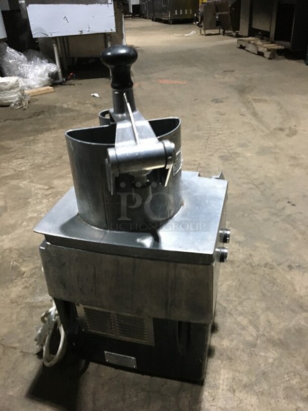 Nice! Robot Coupe Commercial Food Processor/Chopper Machine! Model CL50! - Image 2 of 9