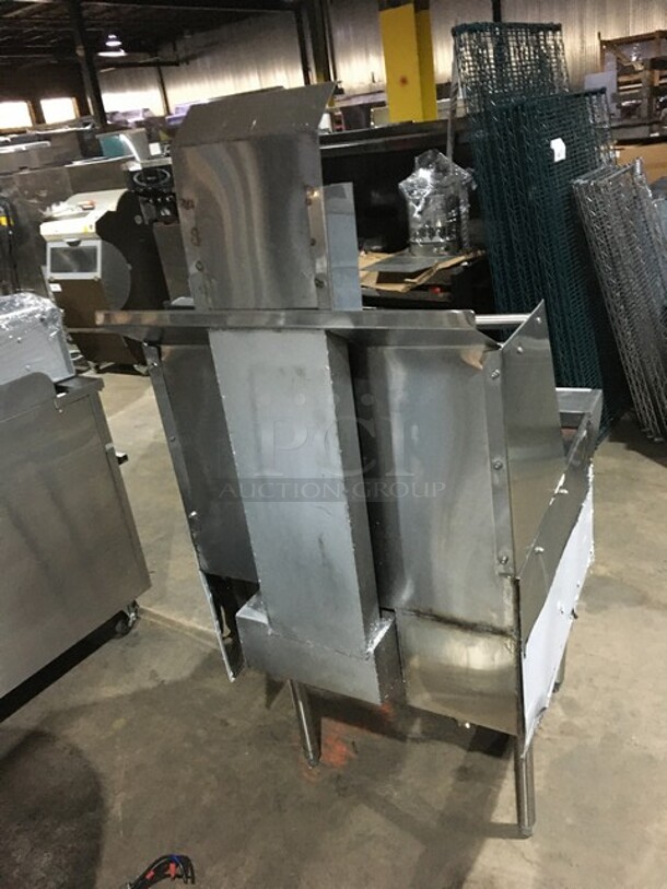 All Stainless Steel Natural Gas Powered Floor Style Single Burner Wok Range! On Legs!
 - Image 4 of 8
