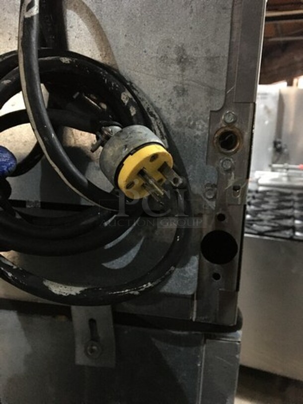 NICE! Ice-O-Matic Commercial Ice Making Machine! On Ice Bin! All Stainless Steel! Ice Machine Model ICE1006HW2 Serial C30605821Z! 208/230V 1Phase! Ice Bin Model B55PSB Serial 13101280010135! On Legs! 2 X Your Bid! Makes One Unit! - Image 9 of 9
