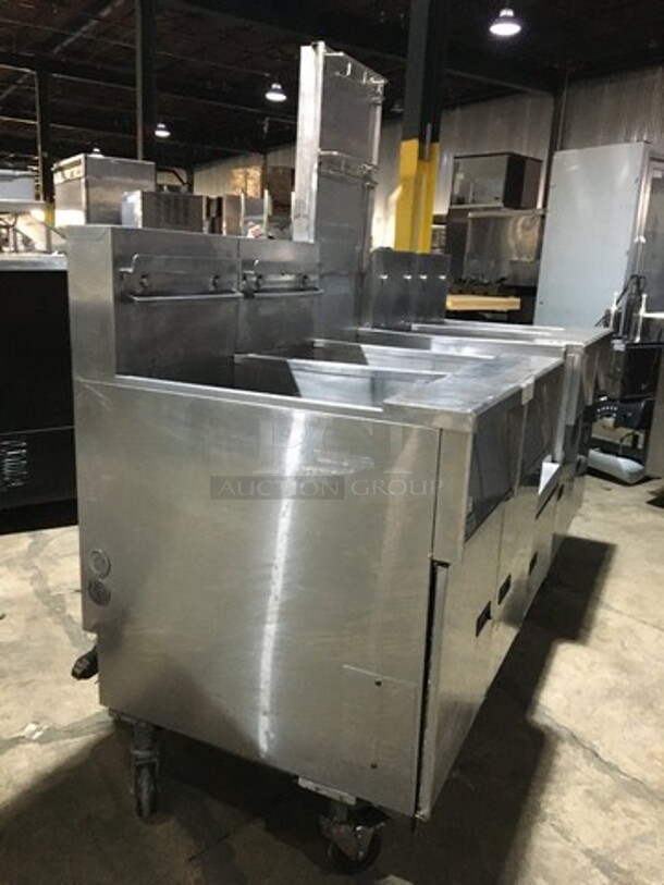 GREAT! Pitco Commercial Natural Gas Powered 4 Bay Deep Fat Fryer! With Middle Frying Basket Rack! With Oil Filter System! With Backsplash! All Stainless Steel! Model SGH50 Serial Serial G11CC009856! On Casters! - Image 3 of 12
