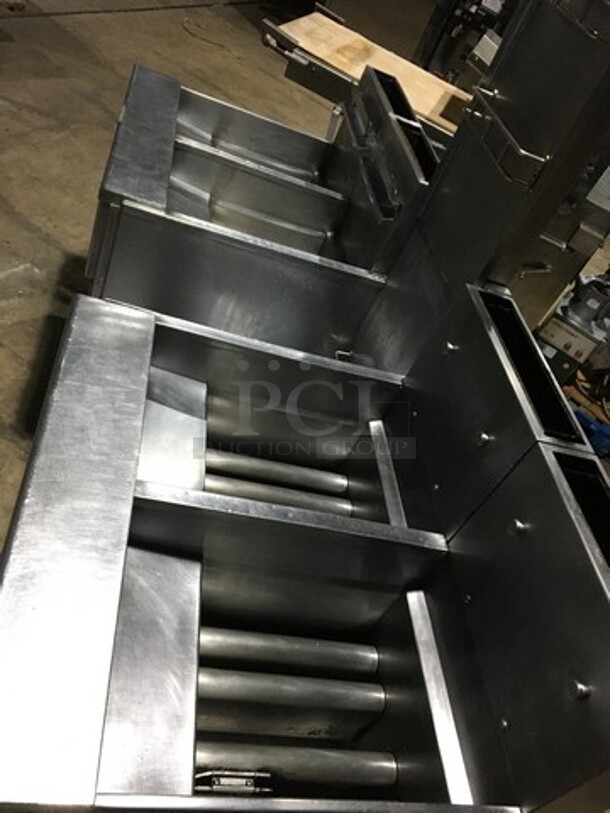 GREAT! Pitco Commercial Natural Gas Powered 4 Bay Deep Fat Fryer! With Middle Frying Basket Rack! With Oil Filter System! With Backsplash! All Stainless Steel! Model SGH50 Serial Serial G11CC009856! On Casters! - Image 6 of 12