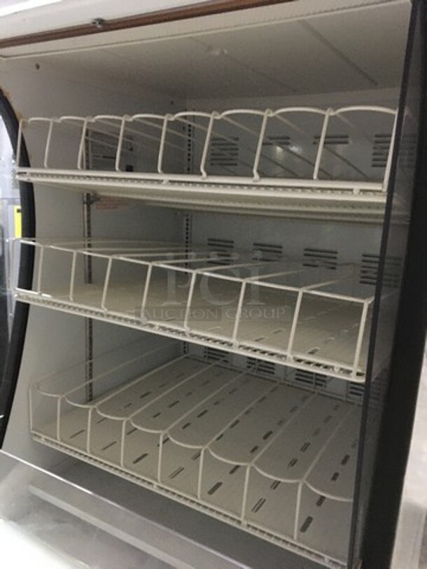 Beverage Air Commercial Refrigerated Open Grab-N-Go Display Case! Model BZ131W Serial 1613267! 115V 1Phase!
 - Image 5 of 8