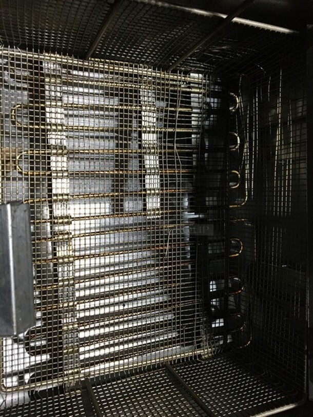 Hobart Commercial Electric Deep Fat Fryer! With Metal Basket! All Stainless Steel! Model 1HF85CF Serial 481656344! 208V 3Phase! On Commercial Casters! - Image 6 of 10