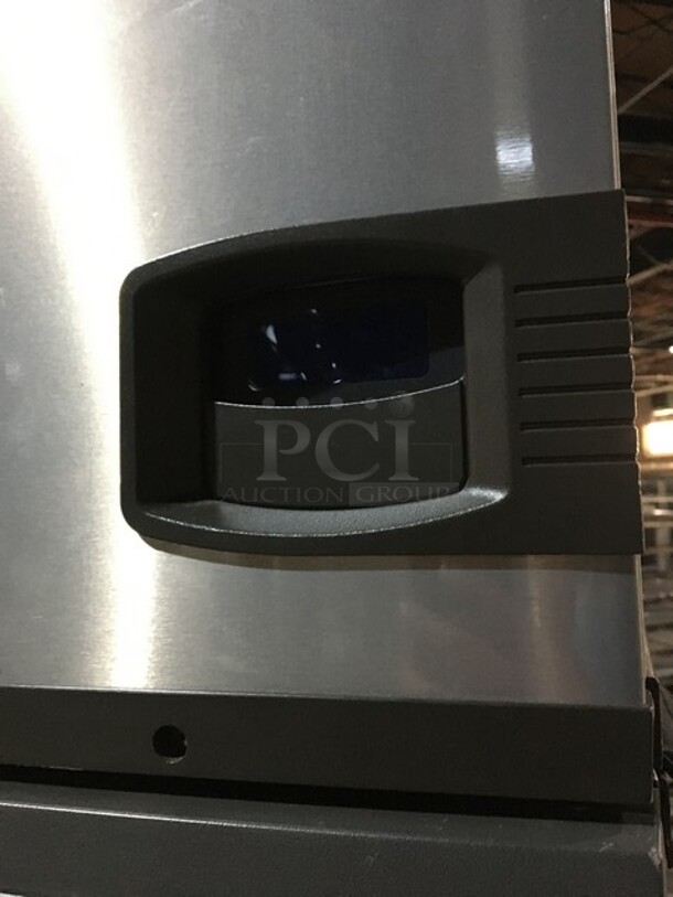 Manitowoc Commercial Ice Making Machine! With Ice Bin/Ice Dispenser! All Stainless Steel! Model ID0303W161 Serial 1120499835! 115V 1Phase! Ice Bin Model SPA310 610188490! 115V 1Phase! On Legs! 2 X Your Bid! Makes One Unit! - Image 6 of 9