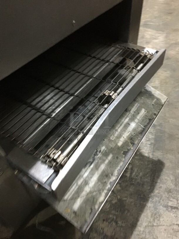 Star Holman Commercial Countertop Conveyor Toaster! All Stainless Steel! Model QT14B Serial COQT0807B0002! 208V 1Phase! On Legs! - Image 5 of 8