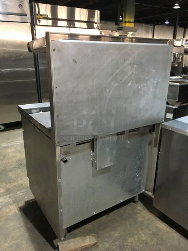 Nice! American Range Natural Gas Powered Flat Griddle! With Full Size Oven! With Raised Backsplash And Salamander Shelf! On Legs! - Image 3 of 9