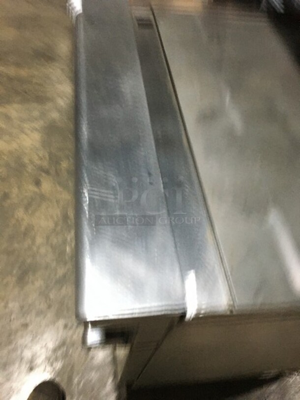 Nice! American Range Natural Gas Powered Flat Griddle! With Full Size Oven! With Raised Backsplash And Salamander Shelf! On Legs! - Image 5 of 9