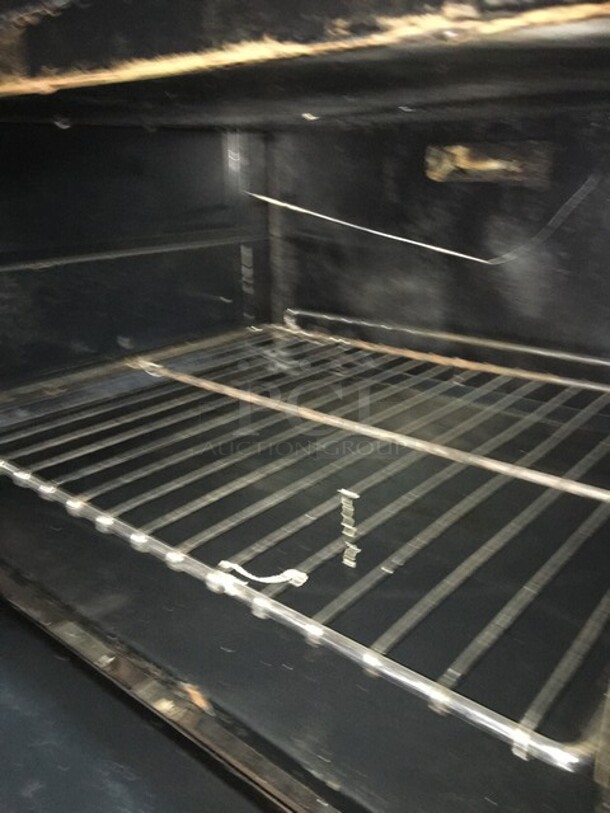 Nice! American Range Natural Gas Powered Flat Griddle! With Full Size Oven! With Raised Backsplash And Salamander Shelf! On Legs! - Image 7 of 9