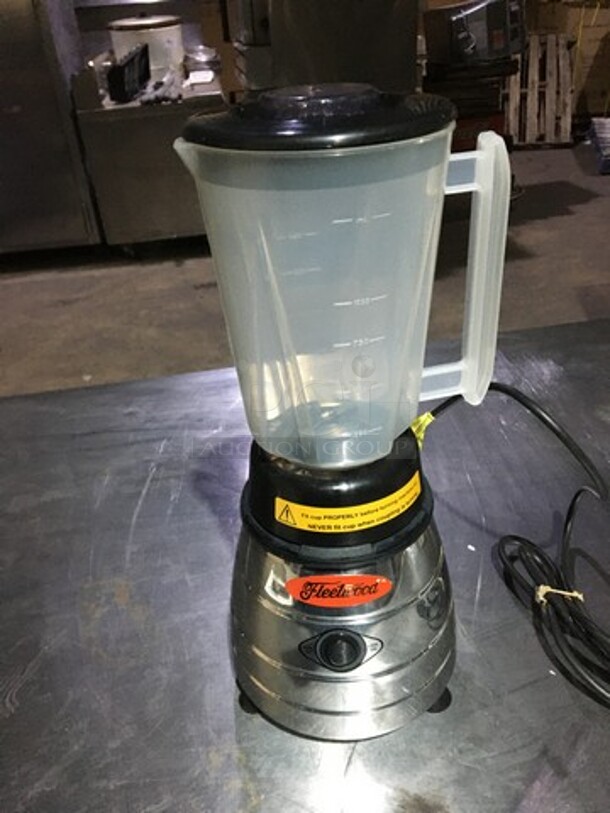 New! Fleetwood Commercial Bar Blender! Model LI! With Stainless Steel Pitcher! 110V 1 Phase! - Image 3 of 10