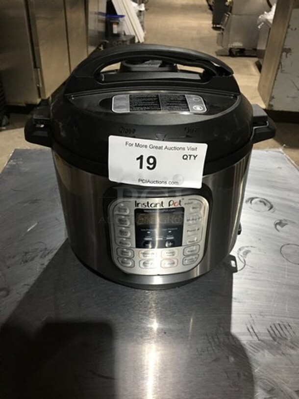 Instant Pot Countertop Electric Pressure Cooker! All Stainless Steel! Model IPDUO60V3! 120V!