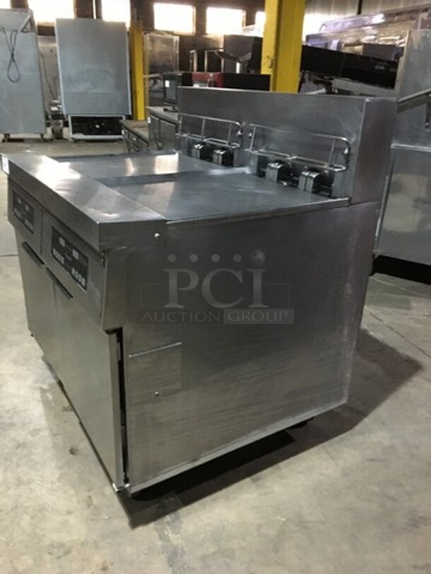 Pitco Commercial Electric Powered Dual Bay Deep Fat Fryer! With Backsplash! All Stainless Steel! Model FPH21721SC Serial 0702VH0004! 480V 3Phase! On Casters! - Image 2 of 12