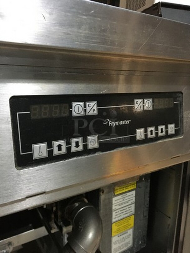 Pitco Commercial Electric Powered Dual Bay Deep Fat Fryer! With Backsplash! All Stainless Steel! Model FPH21721SC Serial 0702VH0004! 480V 3Phase! On Casters! - Image 9 of 12