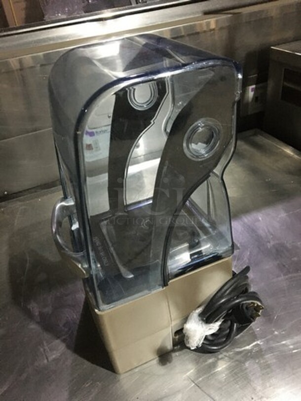 Vita Mix Commercial Countertop Food Preparing Machine! Model VM0145 Serial 036414110513016009! 120V! - Image 2 of 8