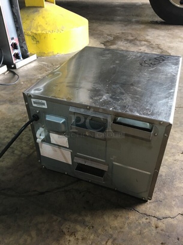 Panasonic Commercial Countertop Microwave Oven! All Stainless Steel! With View Through Door! Model NE1757R Serial 6A70090103! 208/230V 1Phase! - Image 4 of 8