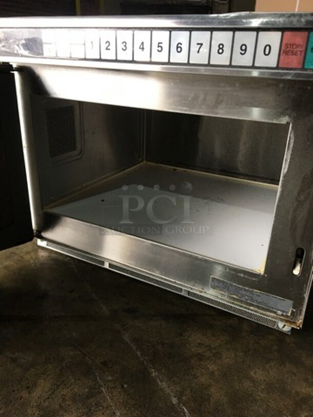 Panasonic Commercial Countertop Microwave Oven! All Stainless Steel! With View Through Door! Model NE1757R Serial 6A70090103! 208/230V 1Phase! - Image 5 of 8