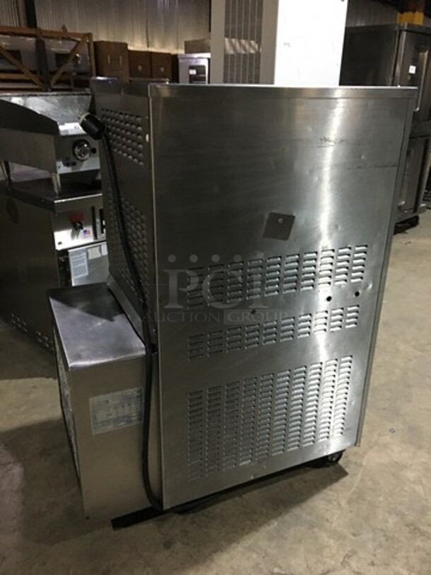 WOW! Coldelite/Carpigiani Commercial Batch Freezer! All Stainless Steel! Model LB500 Serial 398201! 208/230V 3Phase! On Commercial Casters! - Image 4 of 9