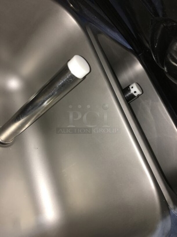 Wow! Late Model Electro Freeze 3 Handle Electric Powered Soft Serve Ice Cream/Yogurt Machine! All S.S. Body! Model SL500132 Serial B2S664! 208/230V 3Phase! On Commercial Casters! Working When Removed! - Image 8 of 10