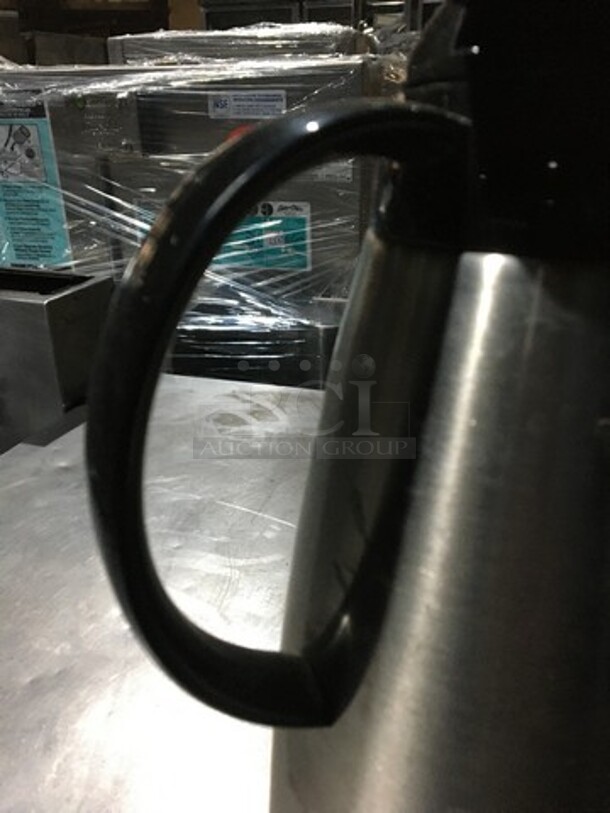 Portable Beverage Holder/Dispenser! - Image 2 of 5