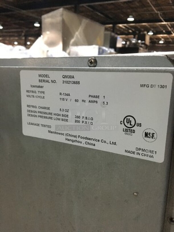 Manitowoc Commercial Under The Counter Ice Making Machine! Model QM30A Serial 310213655! 115V 1Phase! On Legs! Working When Removed! - Image 5 of 9