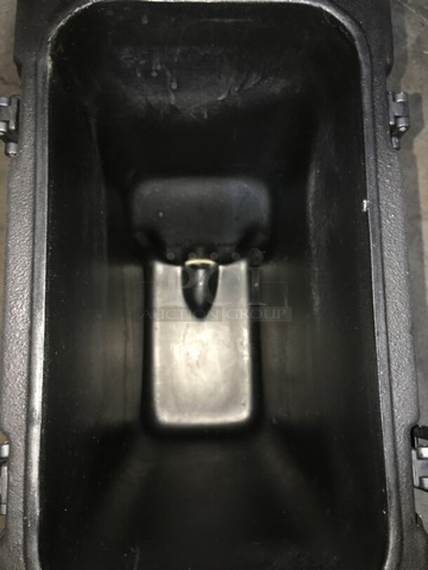 Insulated Beverage Holder/Dispenser! - Image 6 of 7