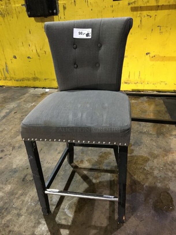 Gorgeous! Modern Style Bar Height Dining Chair! With Cushioned Seat & Backrest! With Wooden Legs! 6 X Your Bid!