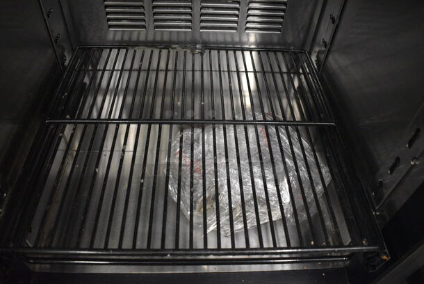 NICE! Perlick Model HC24RS Stainless Steel Commercial Mini Cooler Merchandiser. Comes w/ 4 Commercial Casters. 115 Volts, 1 Phase. 24x24x34. Tested and Working! - Image 6 of 7
