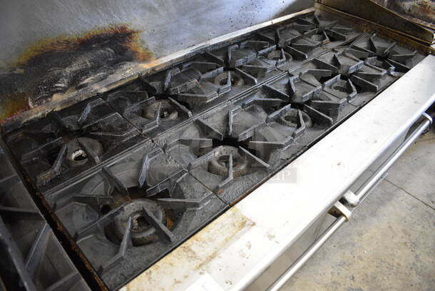 FANTASTIC! Stainless Steel Commercial Gas Powered 10 Burner Range w/ 2 Ovens and Overshelf on Commercial Casters. 60x32x57 - Image 4 of 9