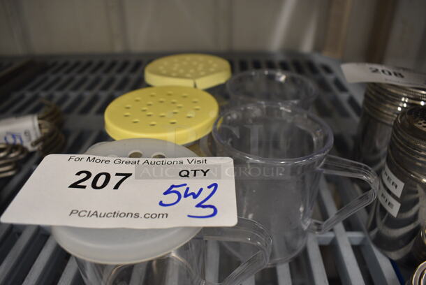 5 Clear Poly Seasoning Shakers w/ 3 Lids. 4.5x3x3.5. 5 Times Your Bid! - Image 3 of 3