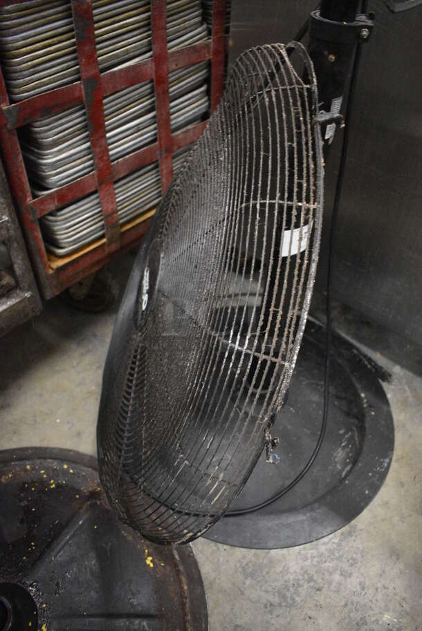 Comfort Zone Black Metal Floor Style Fan. 32x26x67. Tested and Working! - Image 4 of 4