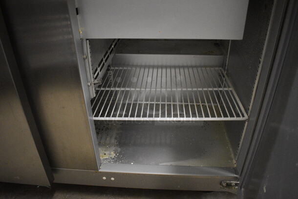 GREAT! Traulsen Model UPT4818-LR Stainless Steel Commercial Sandwich Salad Prep Table Bain Marie Mega Top w/ Cutting Board on Commercial Casters. 115 Volts, 1 Phase. 48x32x45. Tested and Working! - Image 5 of 8