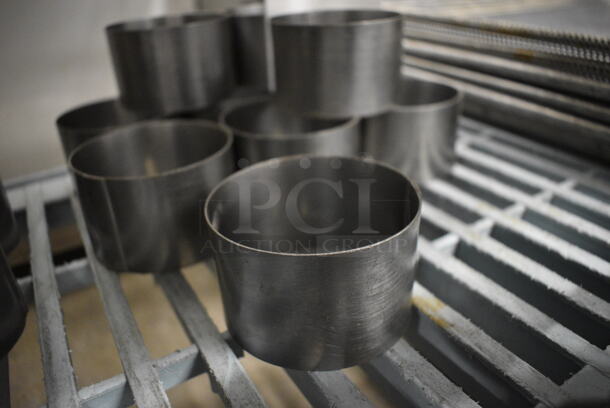 10 Metal Round Baking Rings. 2.75x2.75x1.75. 10 Times Your Bid! - Image 2 of 3