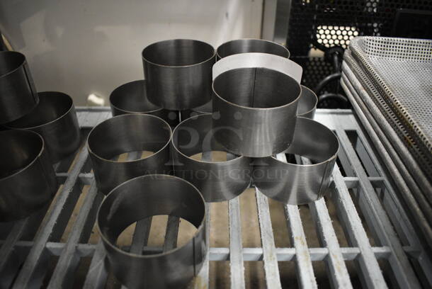 10 Metal Round Baking Rings. 2.75x2.75x1.75. 10 Times Your Bid! - Image 3 of 3