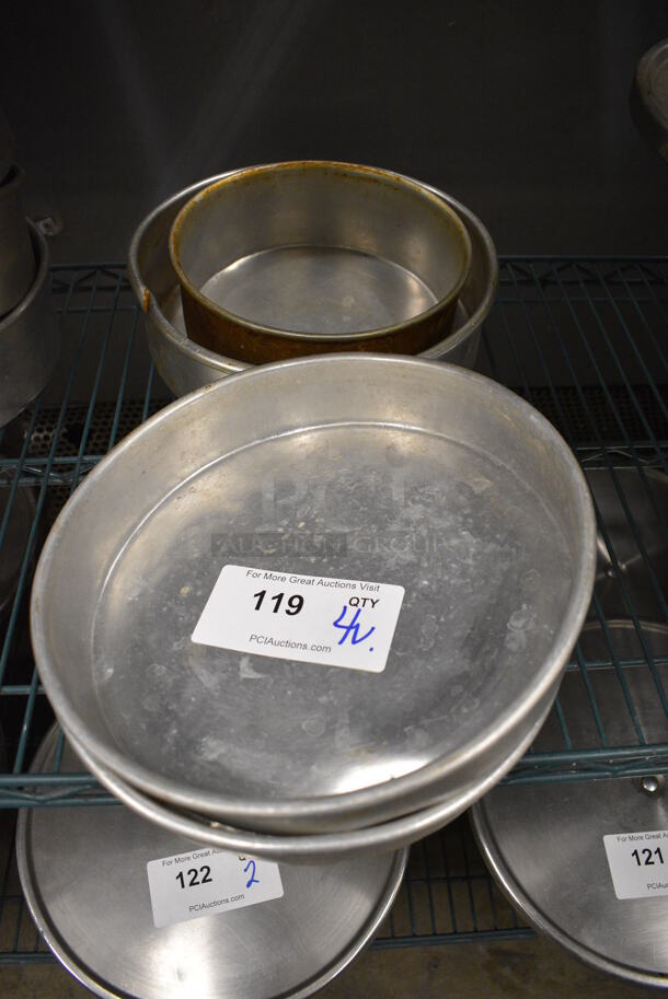 4 Various Metal Round Baking Pans. Includes 10.5x10.5x2. 4 Times Your Bid! - Image 1 of 3
