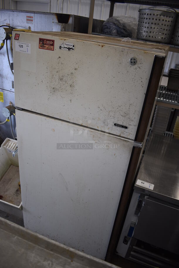 Frigidaire Model FPES19TFWD Cooler Freezer Combo Unit. 115 Volts, 1 Phase. 31x28x65 - Image 2 of 9