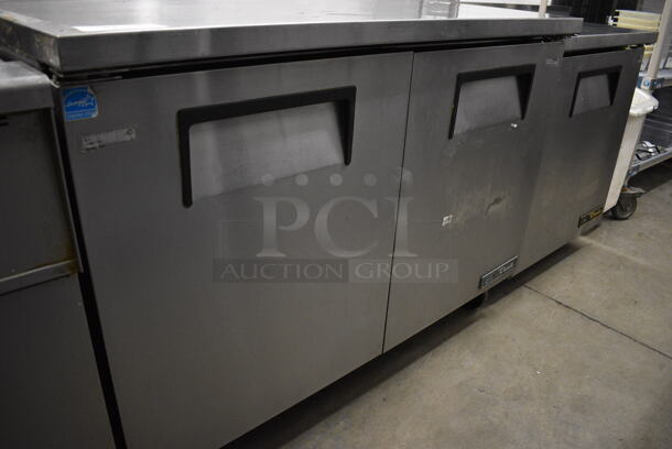 GREAT! 2016 True Model TWT-48F-HC ENERGY STAR Stainless Steel Commercial 2 Door Work Top Freezer on Commercial Casters. 115 Volts, 1 Phase. 48.5x30x40. Tested and Does Not Power On - Image 3 of 7