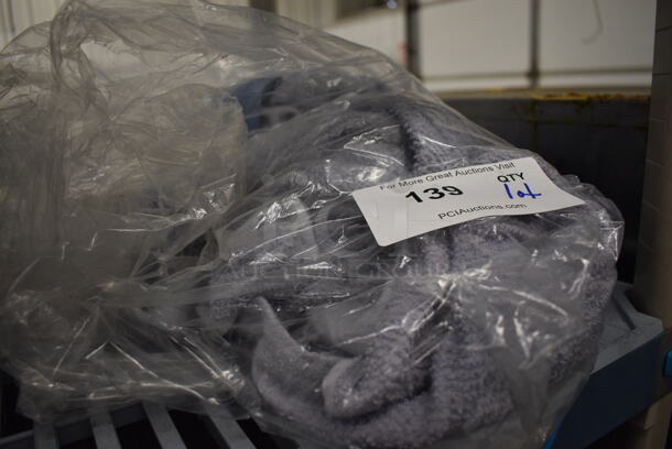 ALL ONE MONEY! Lot of Towels! - Image 1 of 2