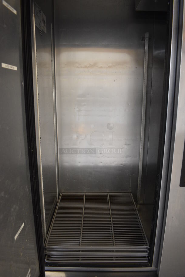 GREAT! 2016 True Model T-72 Stainless Steel Commercial 3 Door Reach In Cooler w/ Poly Coated Racks on Commercial Casters. 115 Volts, 1 Phase. 78x30x83. Tested and Working! - Image 6 of 7
