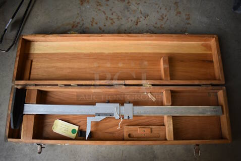 Scherr Tumico Tools No. 395-24 24" Vernier Height Gage w/ Wooden Case. 30x6x2, Case: 32.5x8.5x4.5