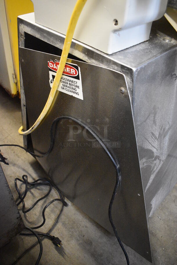 BEAUTIFUL! LATE MODEL! Rondo Stainless Steel Commercial Floor Style Reversible Dough Sheeter w/ Cutting Station. 250 Volts, 3 Phase. 117x42x56. Closed: 77x42x82 - Image 12 of 12