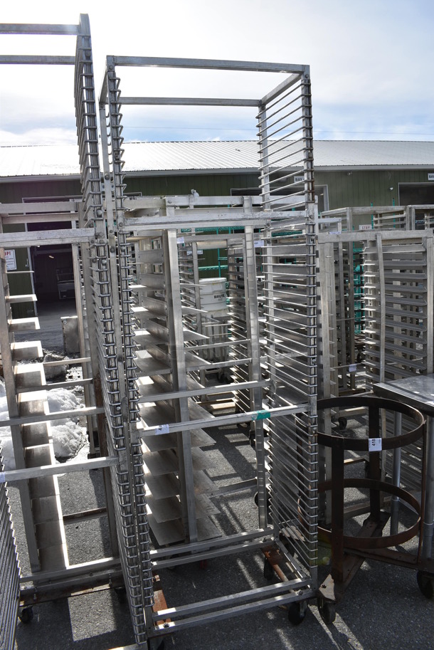 Metal Commercial Pan Transport Rack on Commercial Casters. 28.5x18x88 - Image 2 of 4