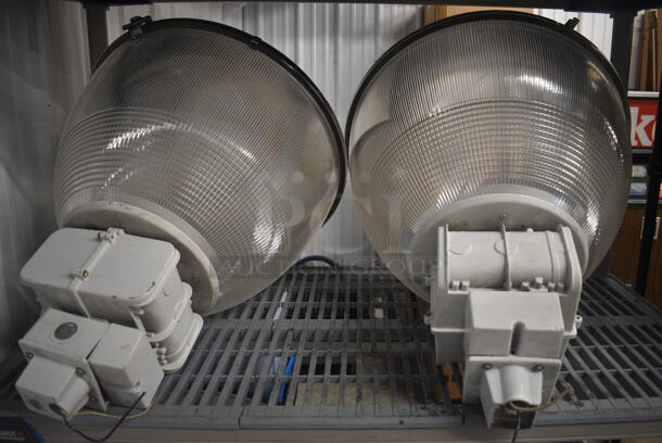 2 Lithonia M58 Lights. 23x23x23. 2 Times Your Bid! - Image 7 of 7