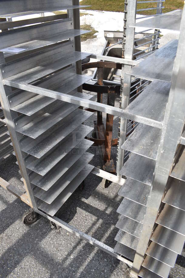 Metal Commercial Pan Transport Rack on Commercial Casters. 30x21x72 - Image 3 of 3