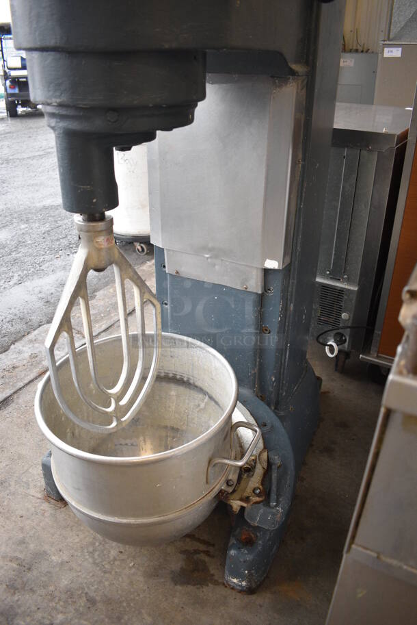 FANTASTIC! Hobart Model M-802 Metal Commercial Floor Style 80 Quart Planetary Mixer w/ Bowl Adaptor, Stainless Steel Mixing Bowl and Paddle Attachment. Bowl and Attachment Is 40 Quart. 200 Volts, 3 Phase. 30x42x65 - Image 10 of 11
