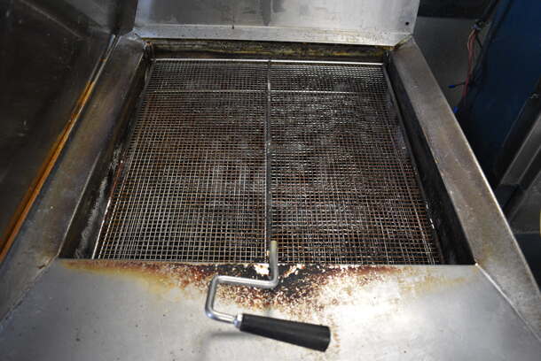 AWESOME! Pitco Frialator Model 24RUFM Stainless Steel Commercial Floor Style Natural Gas Powered Donut Fryer w/ Grease Trap. 72,000 BTU. 30x44x57 - Image 10 of 10