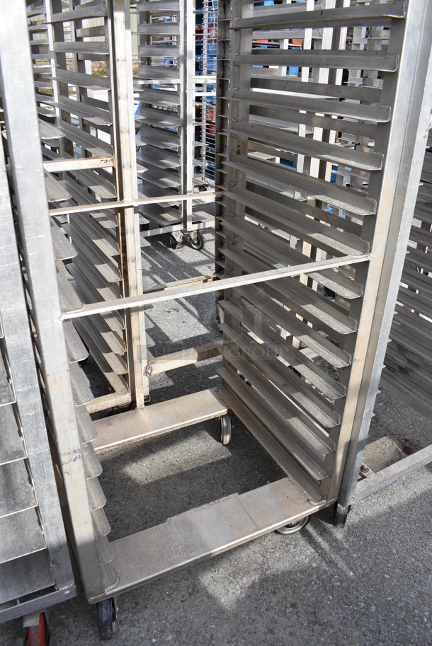 Metal Commercial Pan Transport Rack on Commercial Casters. 26.5x23.5x65 - Image 3 of 3