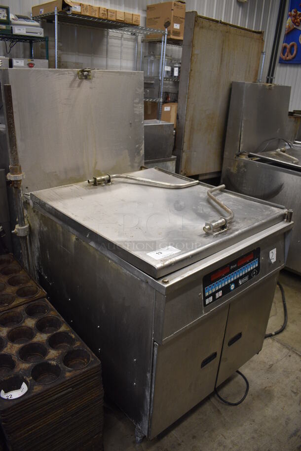 AWESOME! Pitco Frialator Model 24RUFM Stainless Steel Commercial Floor Style Natural Gas Powered Donut Fryer w/ Grease Trap. 72,000 BTU. 30x44x57 - Image 2 of 7