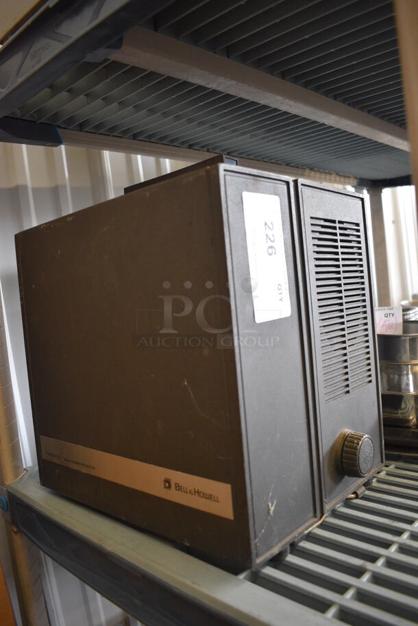Bell Howell Model 1535 Gray Countertop Filmosound Projector. 10x13x14 - Image 2 of 5