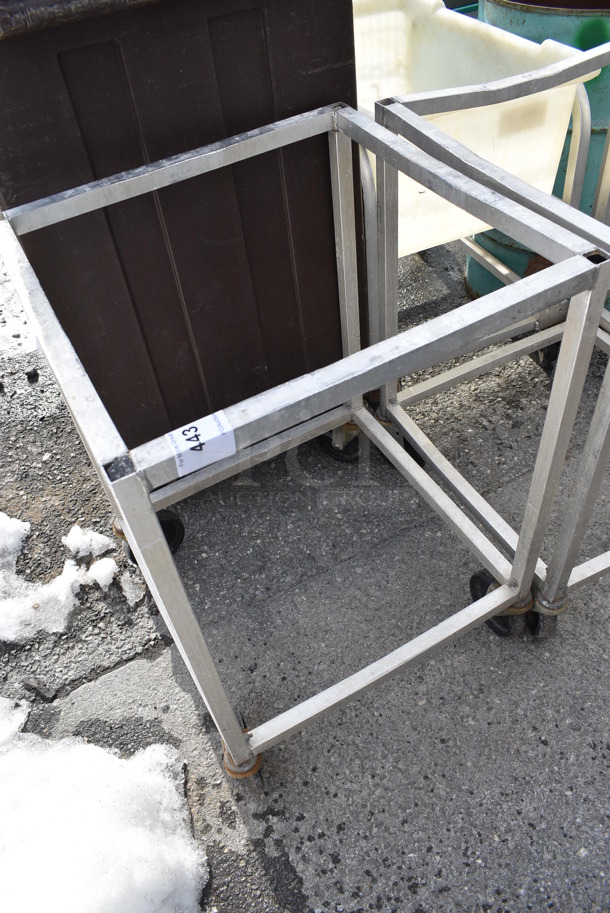 Metal Commercial Transport Rack on Commercial Casters. 20.5x20.5x30 - Image 3 of 3